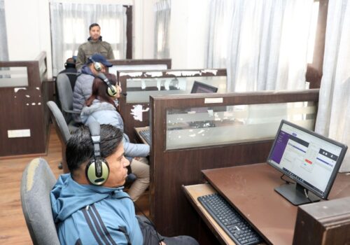 निर्वाचन आयोगको कल सेन्टरमा अझै प्रश्न आउन छाडेको छैन – मतदाता सूचीमा नाम कसरी हेर्ने ?