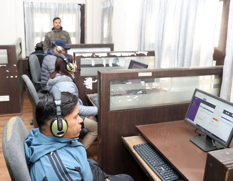 निर्वाचन आयोगको कल सेन्टरमा अझै प्रश्न आउन छाडेको छैन – मतदाता सूचीमा नाम कसरी हेर्ने ?