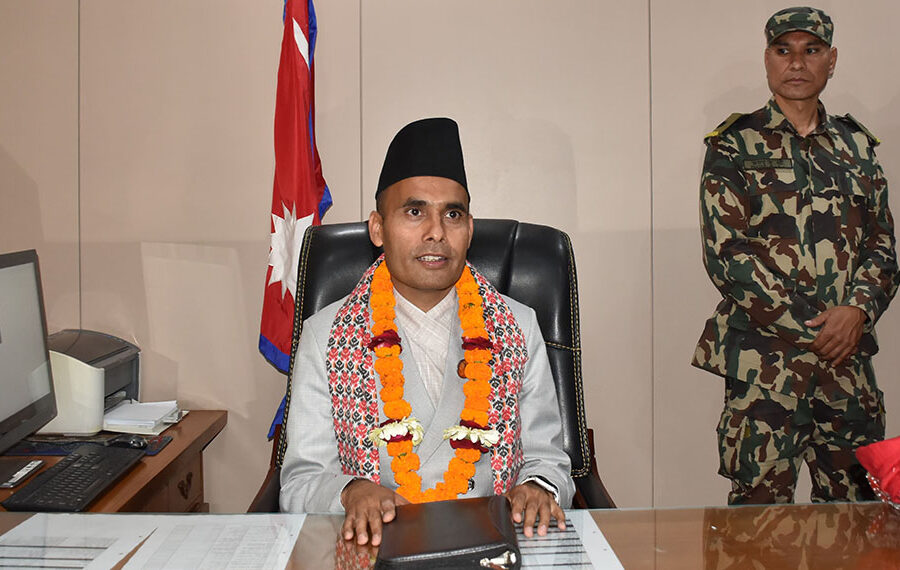 नवनियुक्त सञ्चारमन्त्री डा. विक्रम तिमल्सिनाद्वारा मन्त्रालयमा पदभार ग्रहण