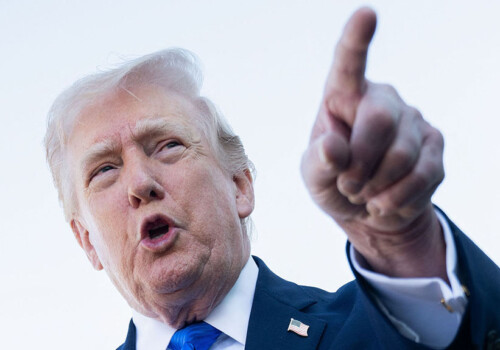 ट्रम्प प्रशासनले चिनियाँ प्रविधि उपकरणमाथिको कडाइ विस्तार गर्ने विचार गर्दै