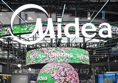 चीनको होम अप्लाइन्सेज जायन्ट माइडियाले २०२५ मा १४ प्रतिशतले खुद नाफा वृद्धि गर्न सफल