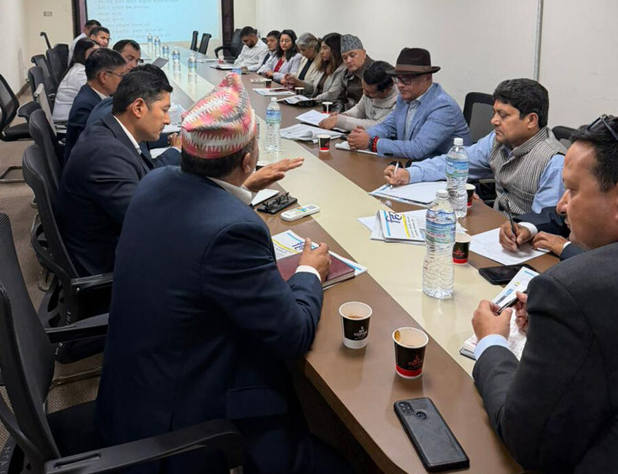 आफूलाई कामै गर्न नदिएको भन्दै सञ्चार मन्त्रालय प्रति दूरसञ्चार प्राधिकरण अध्यक्ष भण्डारीको आक्रोश