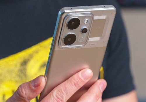 रियलमी १६टी र रियलमी पी४आरको रङ्ग, र्याम र स्टोरेज लीक