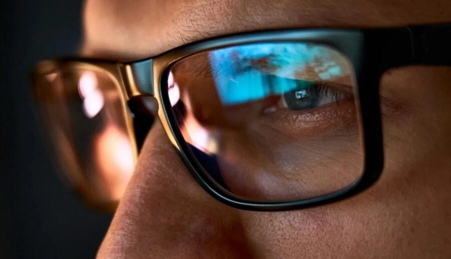 सामसङले नयाँ ग्लासेस्को साथ मेटालाई चुनौती दिँदै