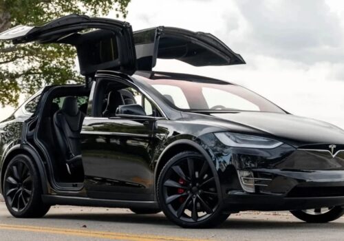 सेकेण्ड ह्याण्ड टेस्ला एसयूभी २.९ सेकेन्डमा शुन्यदेखि १०० किलोमिटर प्रति घण्टाको गतिमा पुग्ने