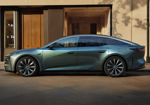 चीनमा बिक्री बढाउन जीएसी टोयोटाले ह्वावे प्रविधिसँग मिलेर लन्च गर्यो बीजेड ७ इलेक्ट्रिक सेडान