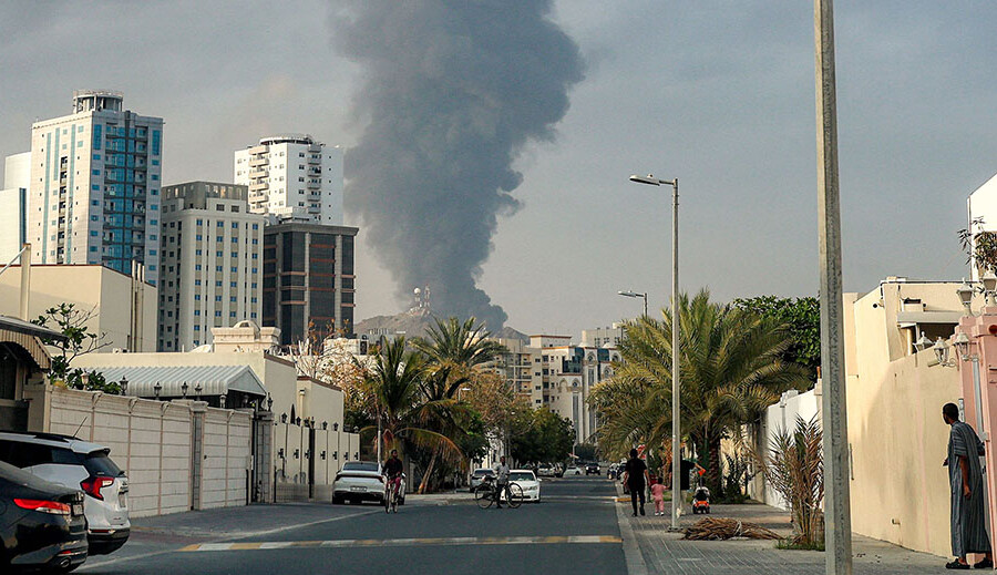 युद्धको समयमा सामाजिक सञ्जालमार्फत ‘भ्रामक’ सूचना पोष्ट गरेको आरोपमा युएईबाट १०० भन्दा बढी व्यक्ति पक्राउ
