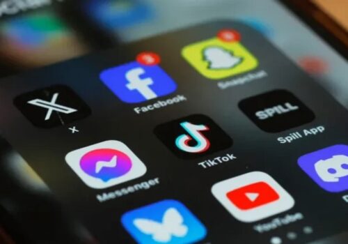 अस्ट्रिया अब १४ वर्ष मुनिका बालबालिकाका लागि सामाजिक सञ्जाल प्रतिबन्ध लगाउने योजनामा