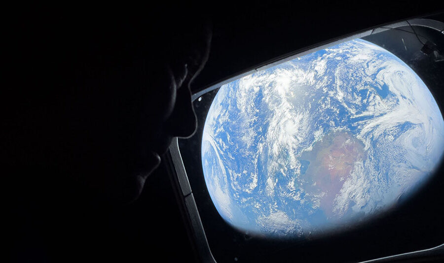 आर्टेमिस–२ अभियानको चन्द्र अध्ययनमा मानव आँखाको भरोसा