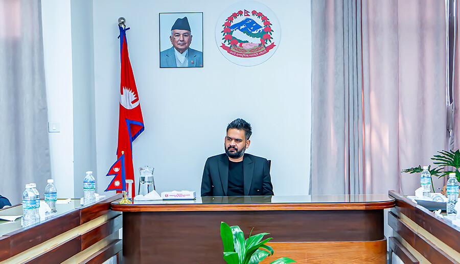 सम्पत्ति विवरण: प्रधानमन्त्री शाहले सामाजिक सञ्जालबाटै कमाए एक करोड ४६ लाख रुपैयाँ