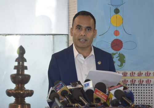 सञ्‍चारमन्त्री तिमल्सिनाको एक महिनाः ८०० मेगाहर्ज ब्याण्डमा थप फ्रिक्वेन्सी उपलब्ध गराउनेदेखि लाइसेन्स छपाईमा तिब्रतासम्म