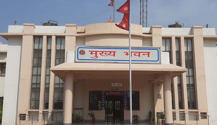 दश महिनामा एकतिस अर्ब एकतिस करोडका सवारीसाधन आयात