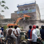 सडक विस्तारले वीरगञ्जको विद्युत् तथा इन्टरनेट सेवा अवरुद्ध