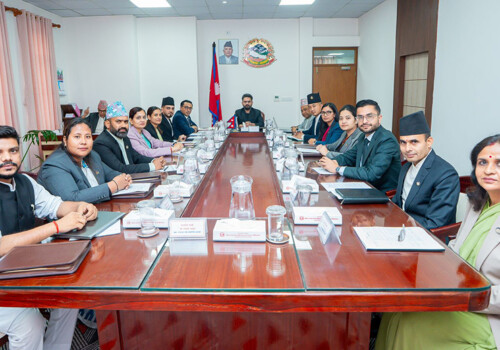 गोप्य मोबाइलको हल्ला निराधार, छुट्टै फोन र सिमको आवश्यकता छैन : सरकारको स्पष्टोक्ति