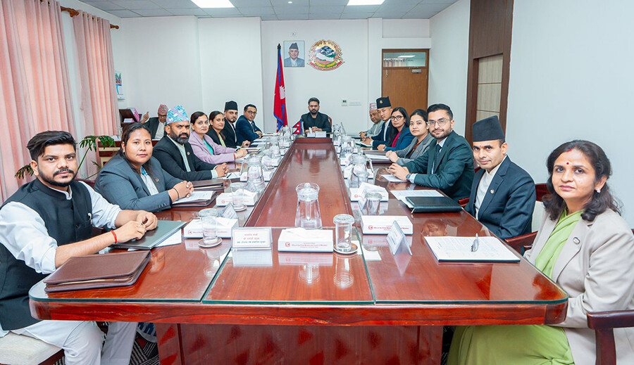 गोप्य मोबाइलको हल्ला निराधार, छुट्टै फोन र सिमको आवश्यकता छैन : सरकारको स्पष्टोक्ति