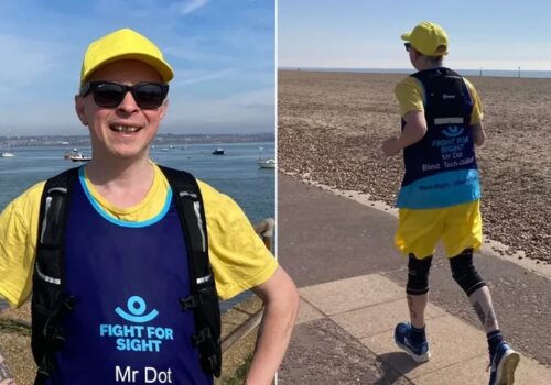 एआई ग्लासेसको मद्दतले दृष्टिविहीन व्यक्तिले पहिलो पटक म्याराथन दौडने