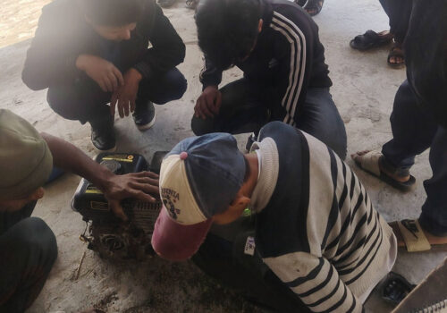 विद्यार्थीलाई पढाइसँगै सीपमूलक तालिम, हातेट्याक्टर मर्मतसम्बन्धी तालिम सञ्चालन