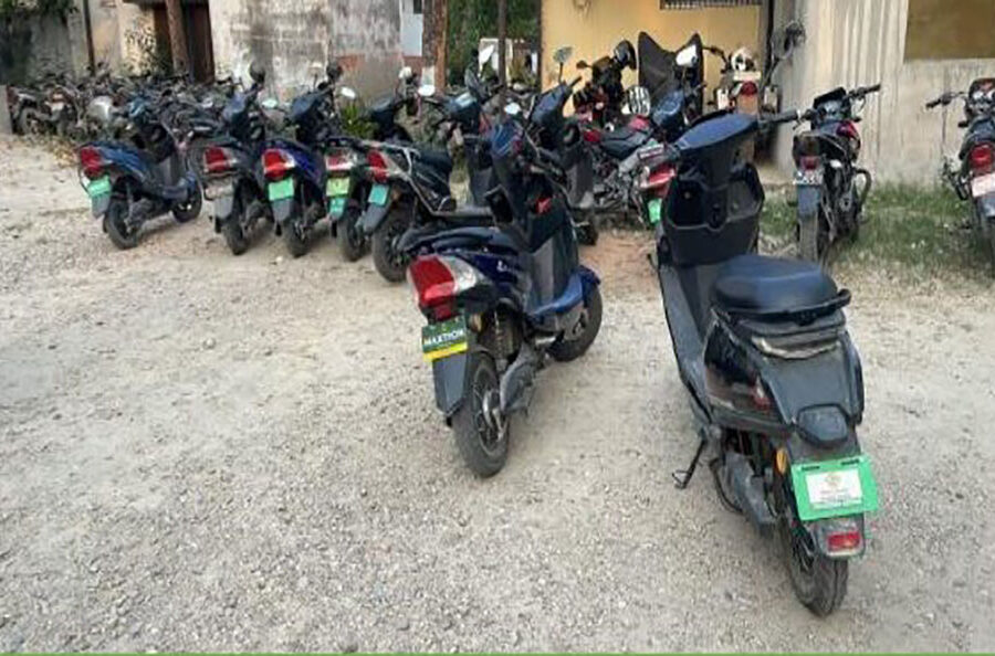 पर्सामा २४ भारतीय ‘इलेक्ट्रिक स्कुटर’ नियन्त्रणमा