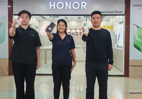 नेपालमा अनर ६०० लाइट सार्वजनिक, प्रि–बुकिङमा रु. १५,९९९ बराबरको स्मार्टवाच निःशुल्क