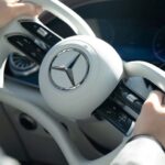 नयाँ स्टियरिङ ह्वीलसहितको गाडी ल्याउँदै मर्सिडीज