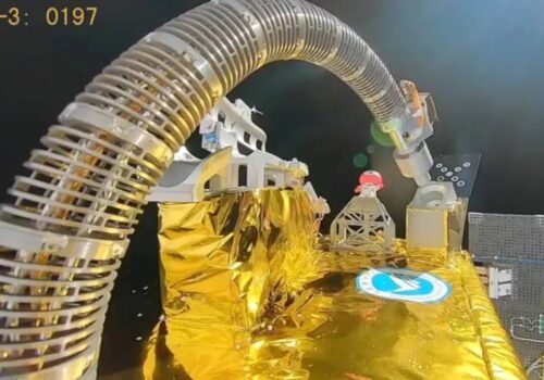 रोबोटिक ‘अक्टोपस हात’ भएको चिनियाँ स्याटेलाइटले कक्षमा इन्धन भर्ने महत्वपूर्ण परीक्षण पुरा गर्यो