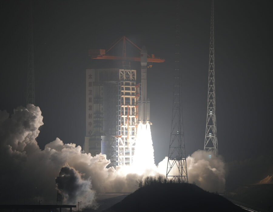 China launches new internet satellite group