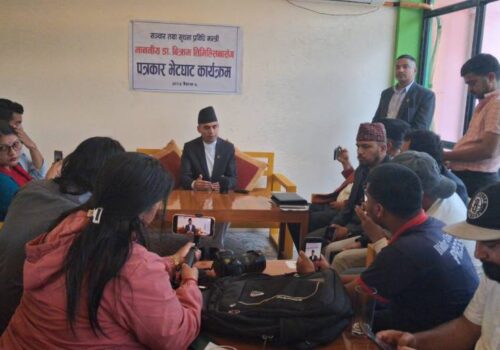 सामाजिक सञ्जालमा फैलाइने भ्रामक सूचनाले कसैलाई फाइदा गर्दैन, यसमा सबै सचेत बनौँ : सञ्चारमन्त्री