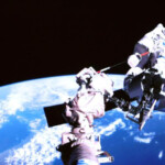 Shenzhou-21 astronauts arrive in Beijing