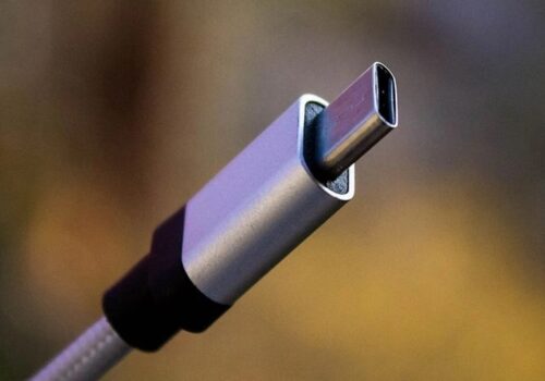 फोनलाई बिस्तारै बिगार्ने चार्जर कसरी पत्ता लगाउने? यस्ता छन् उपाय