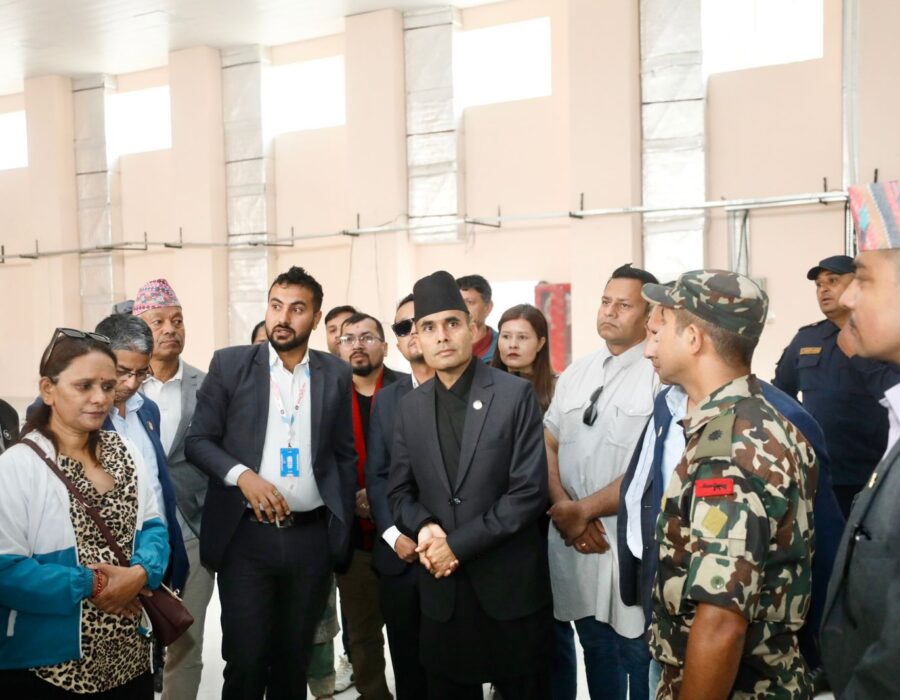 मन्त्री डा तिमिल्सिनाद्वारा सुरक्षण मुद्रण केन्द्रको निरीक्षण, राजस्व तिरेको २४ घण्टाभित्र छाप्न सुरु