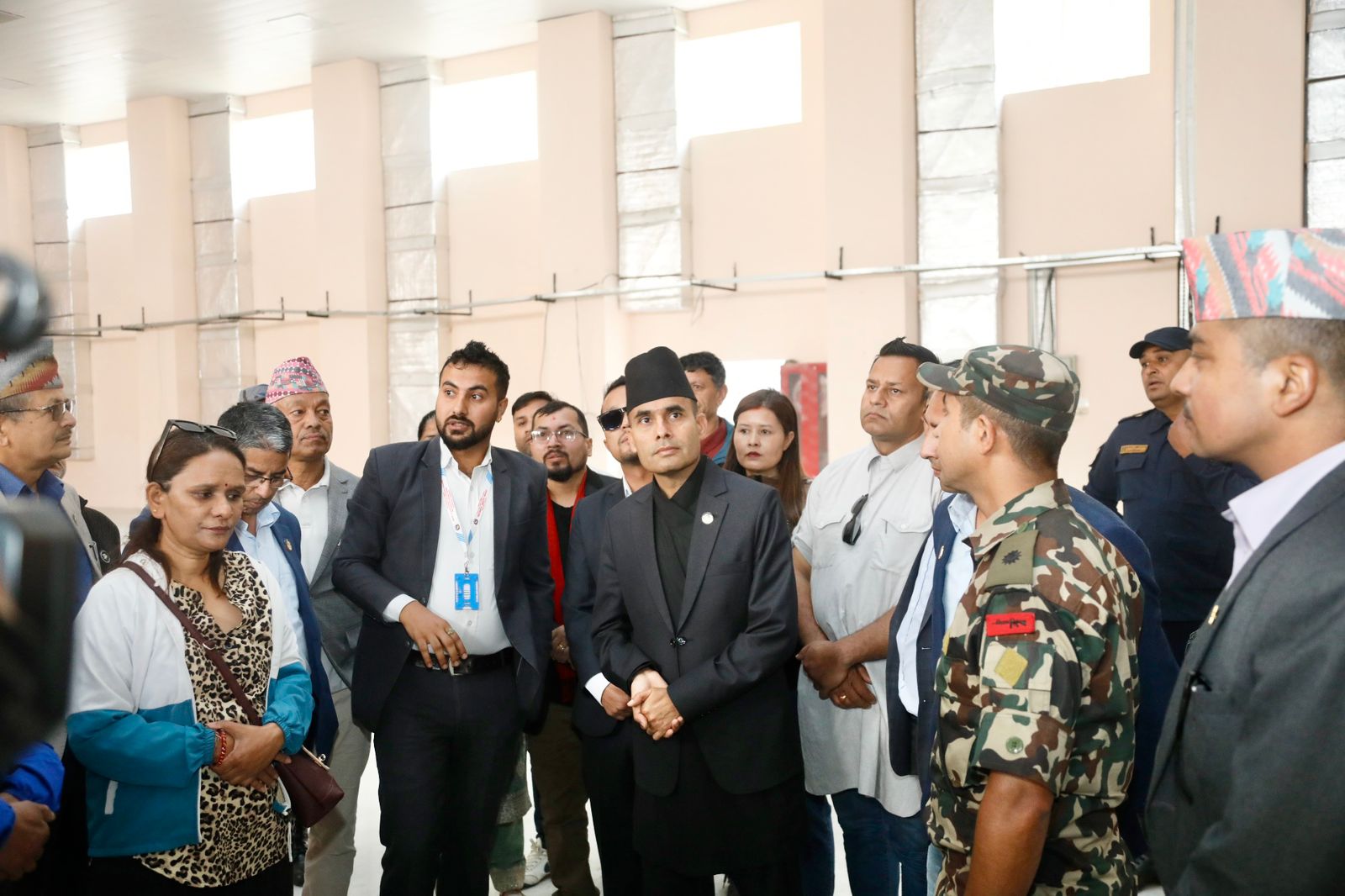 मन्त्री डा तिमिल्सिनाद्वारा सुरक्षण मुद्रण केन्द्रको निरीक्षण, राजस्व तिरेको २४ घण्टाभित्र छाप्न सुरु