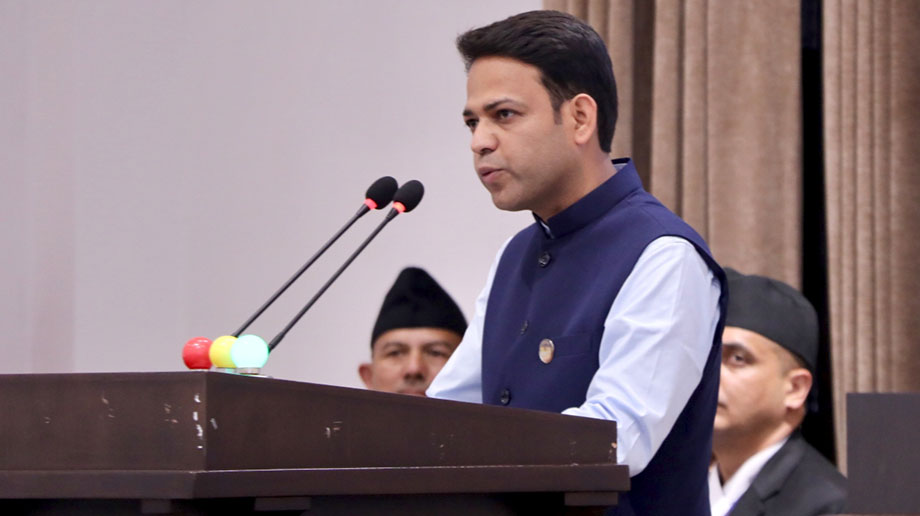 प्रतिनिधि सभाको बैठक र प्रक्रियामा एआईको प्रयोग र मतदानमा ई-भोटिङ लागू गराउन सांसद आचार्यको माग