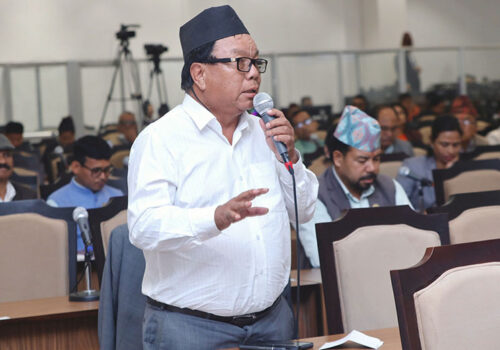 ‘गाउँमा इन्टरनेट र टेलिफोनको माग गर्दै संसदमा नकराउनू, दूरसञ्चार प्राधिकरण जानुहोला’ -महावीर पुन