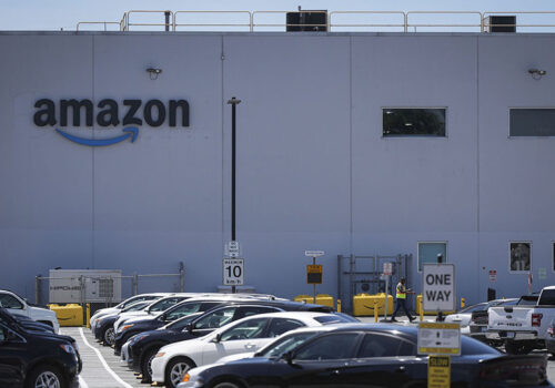 Amazon surges to more than $3 tn in market value for 1st time