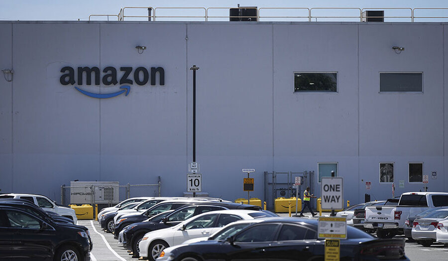 Amazon surges to more than $3 tn in market value for 1st time