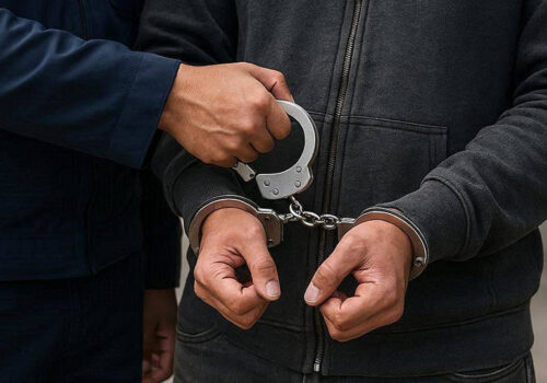 आठ सय ८१ थान भेप र छ लाख नगदसहित पाँच पक्राउ