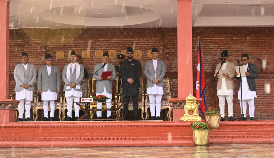 विज्ञान, प्रविधि तथा नवप्रवर्तन मन्त्रीमा महावीर पुन नियुक्त, गृह मन्त्रीमा सुधन गुरुङ नियुक्त