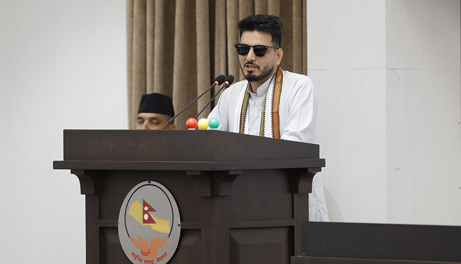 ‘हेलो पूर्वाधार’मा ९० प्रतिशत भुक्तानीको माग गर्दै फोन आउँछः मन्त्री लम्साल