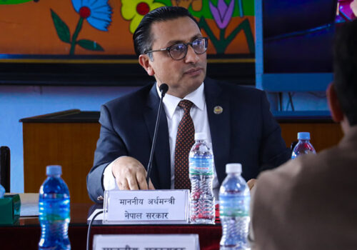 दुई रुपैयाँ मात्रै बेइमानी गरेको प्रमाण दिनुस्, सार्वजनिक जीवन नै त्यागिदिन्छु -अर्थमन्त्री डा.स्वर्णिम वाग्ले