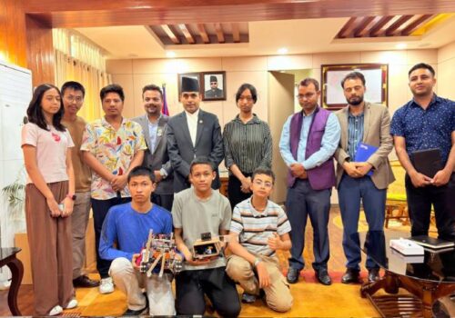 एआई फर गुड ग्लोबल समिटमा भाग लिने नेपाली विद्यार्थी टोलीद्वारा सञ्चारमन्त्रीसँग भेट