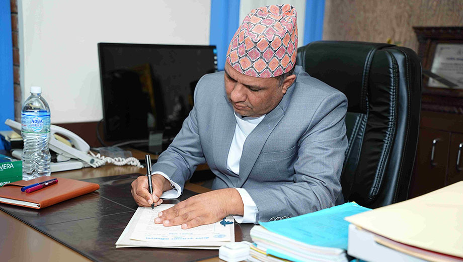 यस्ता छन् दूरसञ्चार क्षेत्रको नियामक निकायमा नियुक्त अध्यक्ष घिमिरेका अगाडि देखिएका चुनौतीका चाङ