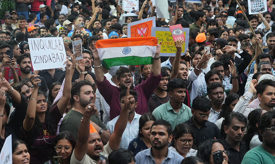 भारत सरकारले कक्रोच जनता पार्टीको विरोध प्रदर्शनलाई अवरोध गर्न बन्द गरायो इन्टरनेट सेवा