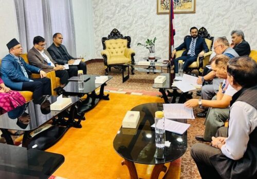 इन्जिनियरिङ शिक्षातर्फ विद्यार्थीको आकर्षण बढाउन शिक्षामन्त्रीद्वारा सरोकारवालासँग छलफल