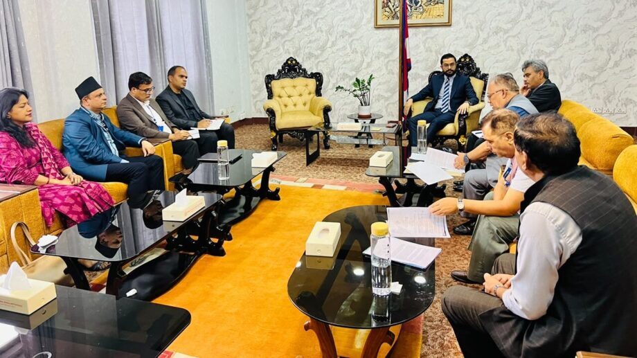 इन्जिनियरिङ शिक्षातर्फ विद्यार्थीको आकर्षण बढाउन शिक्षामन्त्रीद्वारा सरोकारवालासँग छलफल