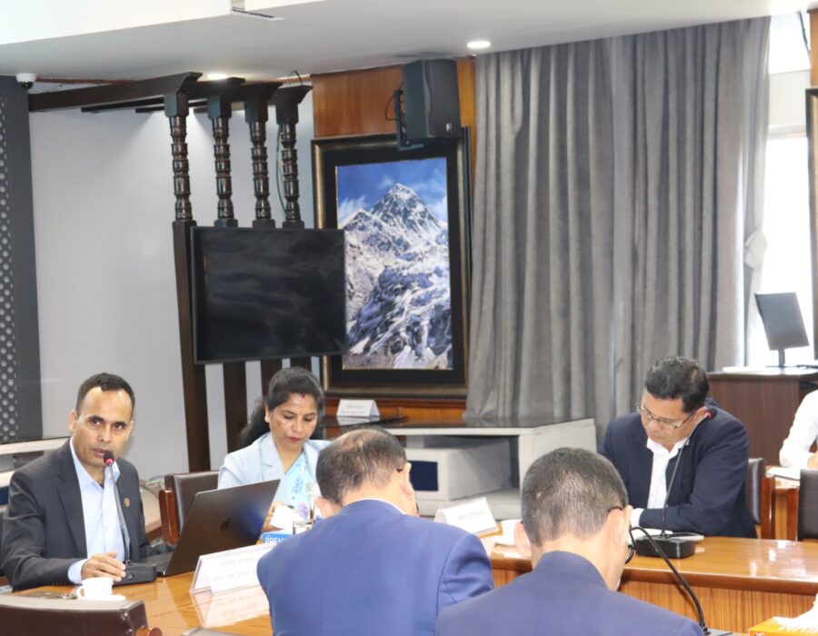 मन्त्रालयबाटै निर्णय हुनसक्ने फाइल एकै दिनमा टुङ्ग्याउन सञ्चारमन्त्रीको निर्देशन, अन्तरनिकाय समन्वयको फाइल पाँच दिनभित्र