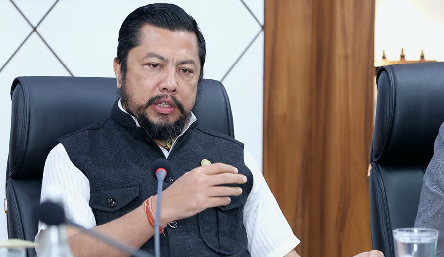 ऊर्जामन्त्री श्रेष्ठको पहलः विद्युत महसुलको डिजिटल भुक्तानीमा ग्राहकलाई थप सहुलियत