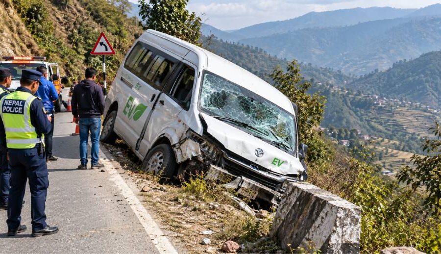 विद्युतीय गाडीको ठक्करबाट आमाछोरीको मृत्यु