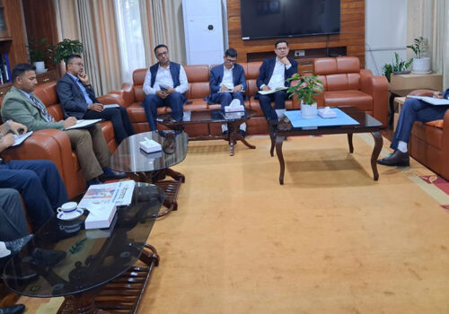 सञ्चारमन्त्रीले एनसेललाई भने- विगतमा भएका कमिकमजोरी पनि सच्याउने प्रतिबद्धतासहित आऊ