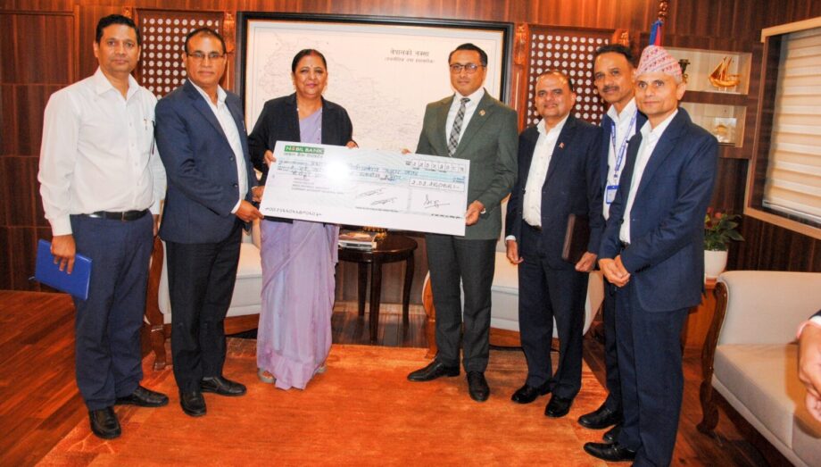 नेपाल टेलिकमका कर्मचारीहरूको तर्फबाट उद्धार कोषमा दुई करोड दुई लाख रुपैयाँ जम्मा