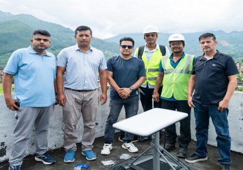 एनसेलले बाढी प्रभावित क्षेत्रमा स्याटेलाइट प्रविधिमार्फत सञ्चार सेवा उपलब्ध गराउँदै